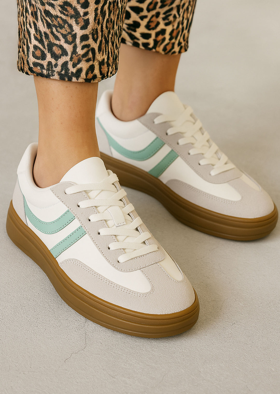 Atlas Contrast Trainers in Sage
