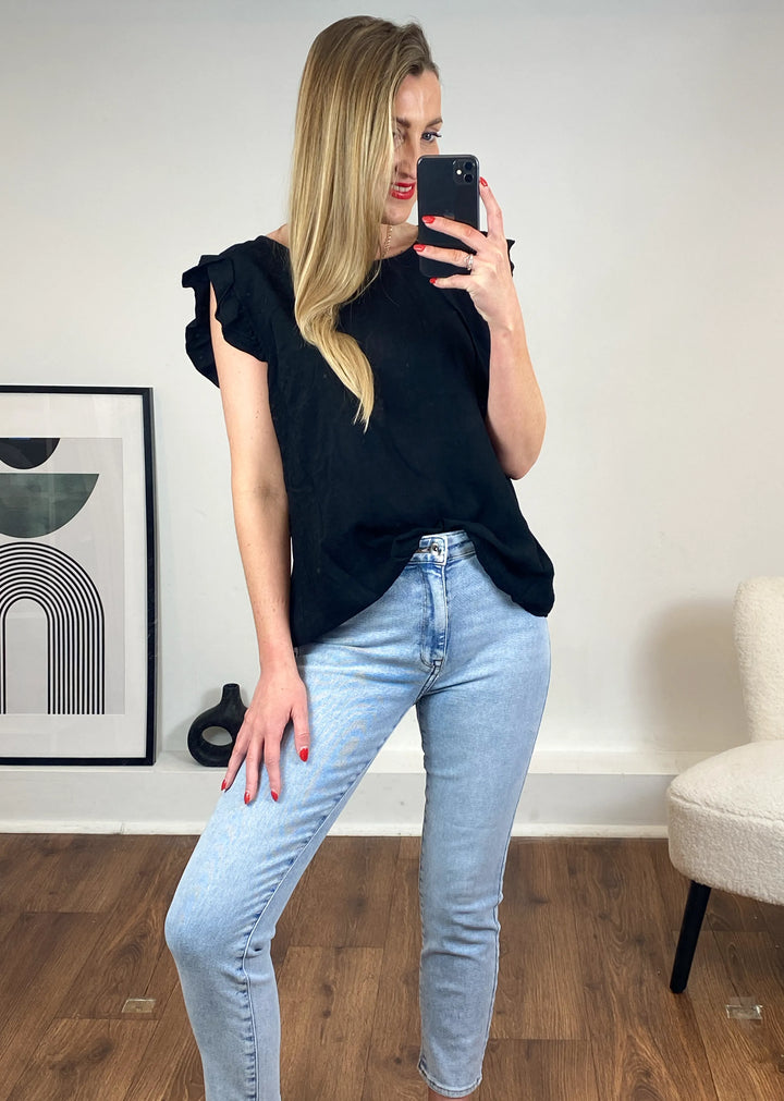 BLACK FRILL TOP