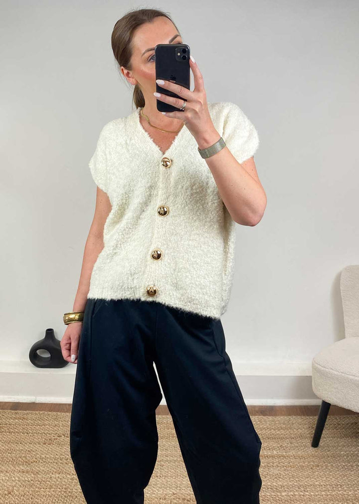 Brigi Cream Sleeveless Cardigan