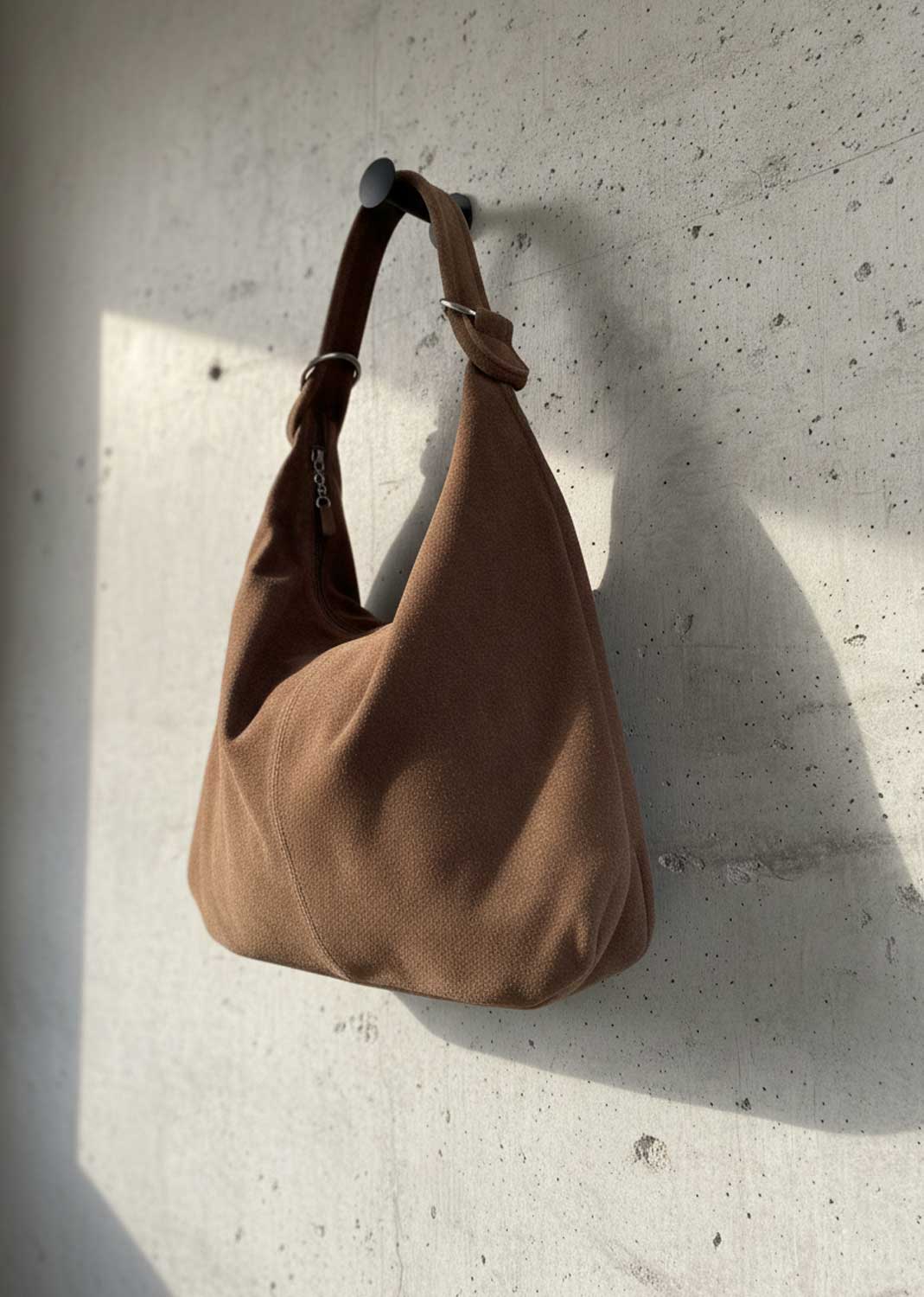 Cisco Suede Bag in Taupe