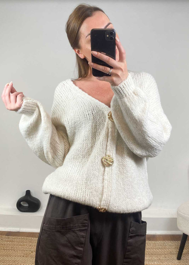 Elsa Brooch Cardigan  Cream