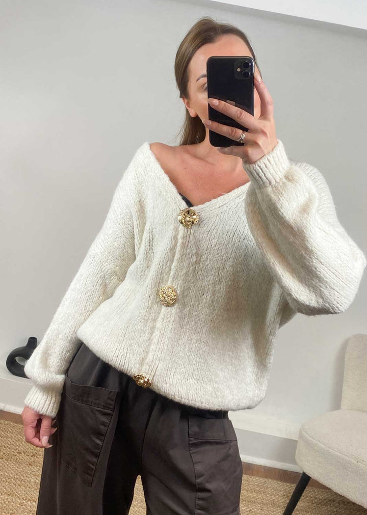 Elsa Brooch Cardigan  Cream