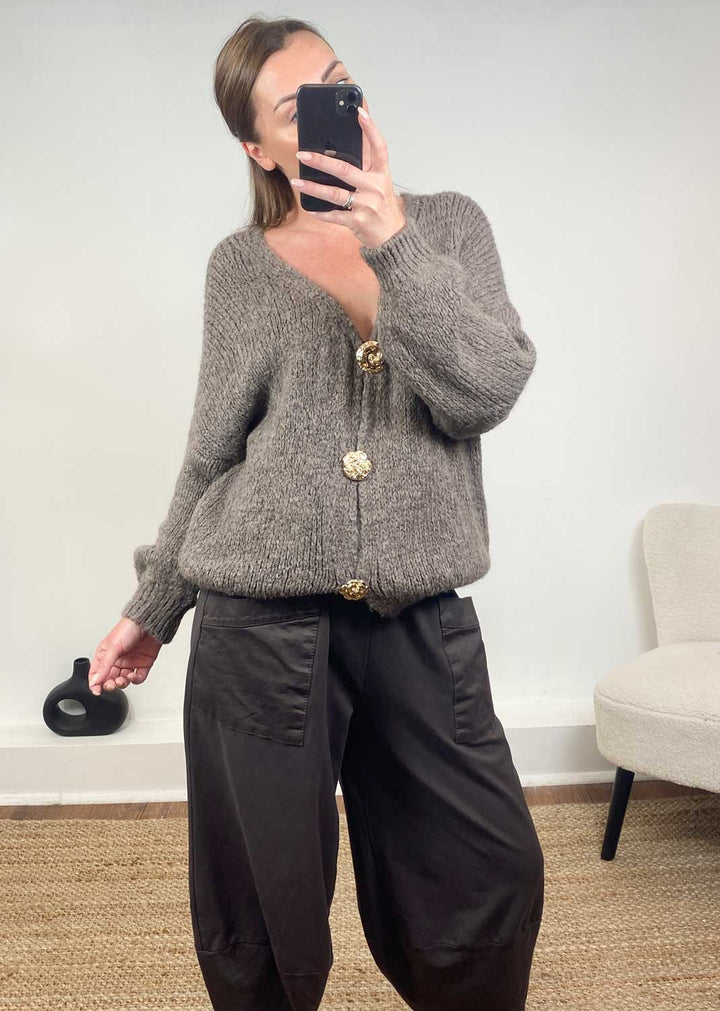 Elsa Brooch Cardigan in Mushroom