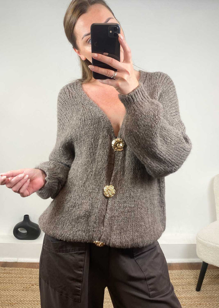 Elsa Brooch Cardigan in Mushroom
