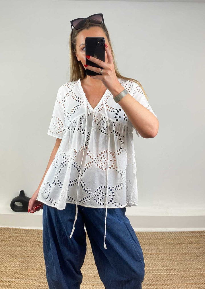 Flo Broderie Anglaise Top in White