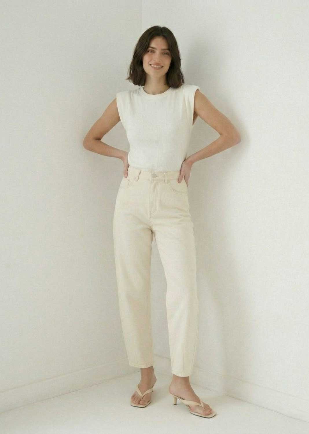 Genevieve Extended Shoulder Tshirt White