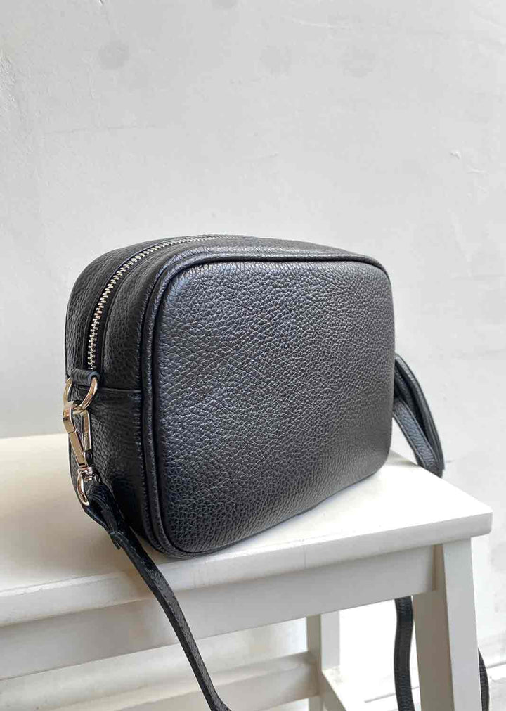 Black Global Leather Camera Bag
