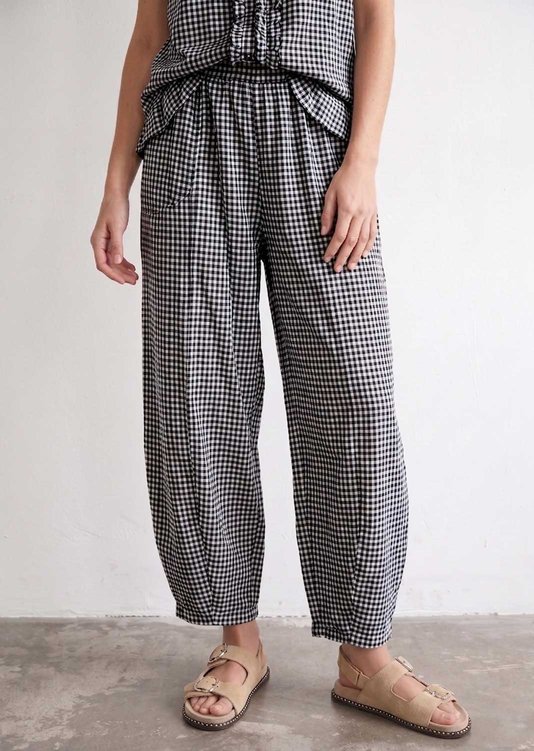 gingham barrel pants 