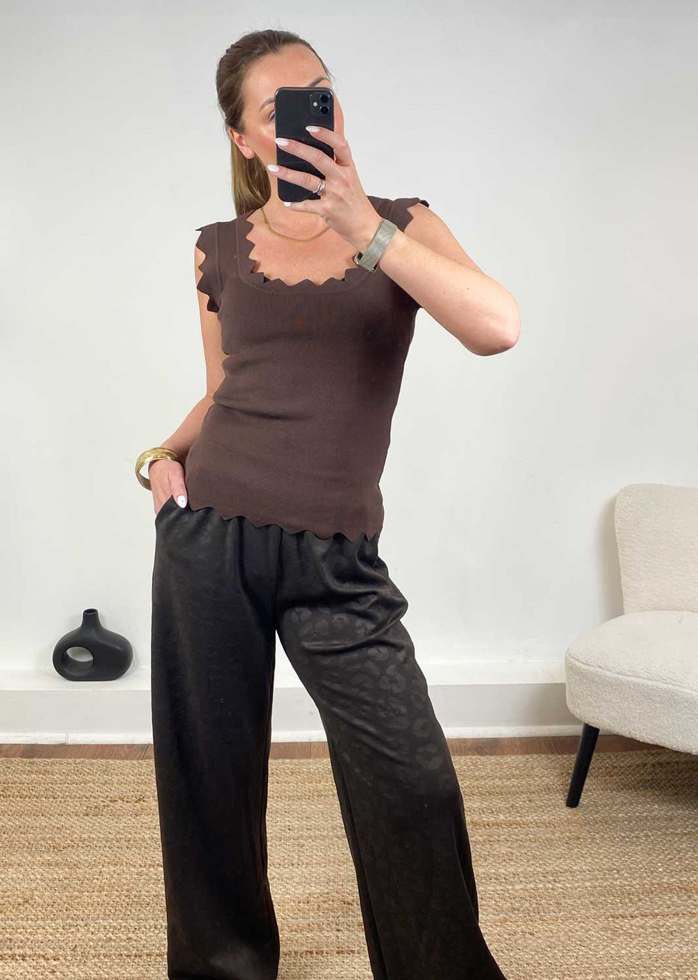 Zig Zag Trim Vest Brown