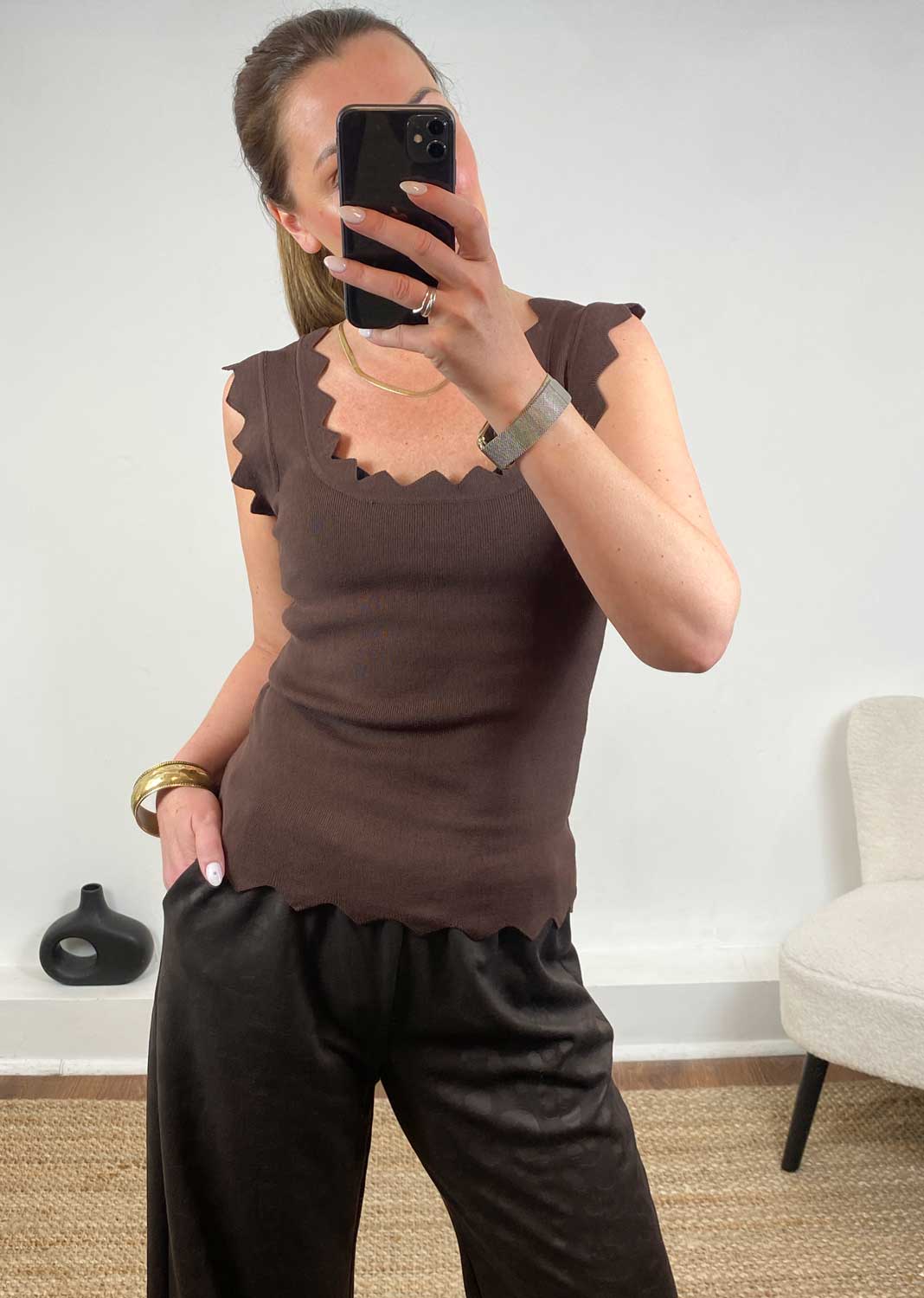 Zig Zag Trim Vest Brown