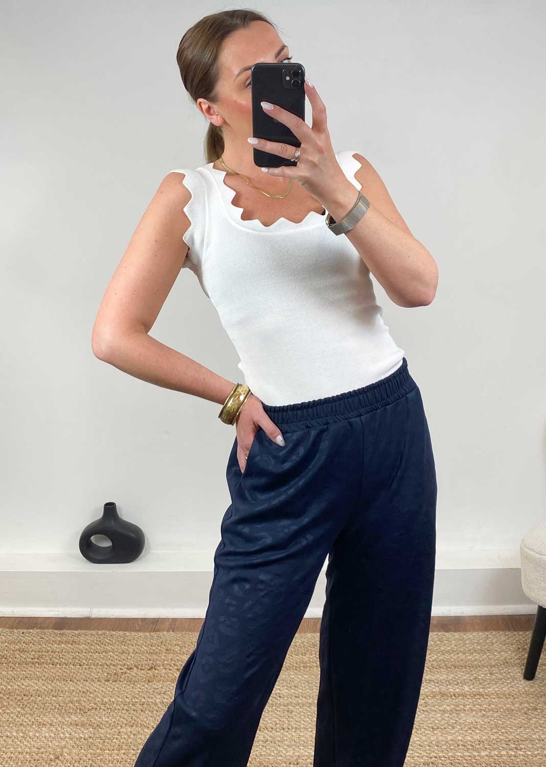 Kyla Zig Zag Trim Vest Ivory