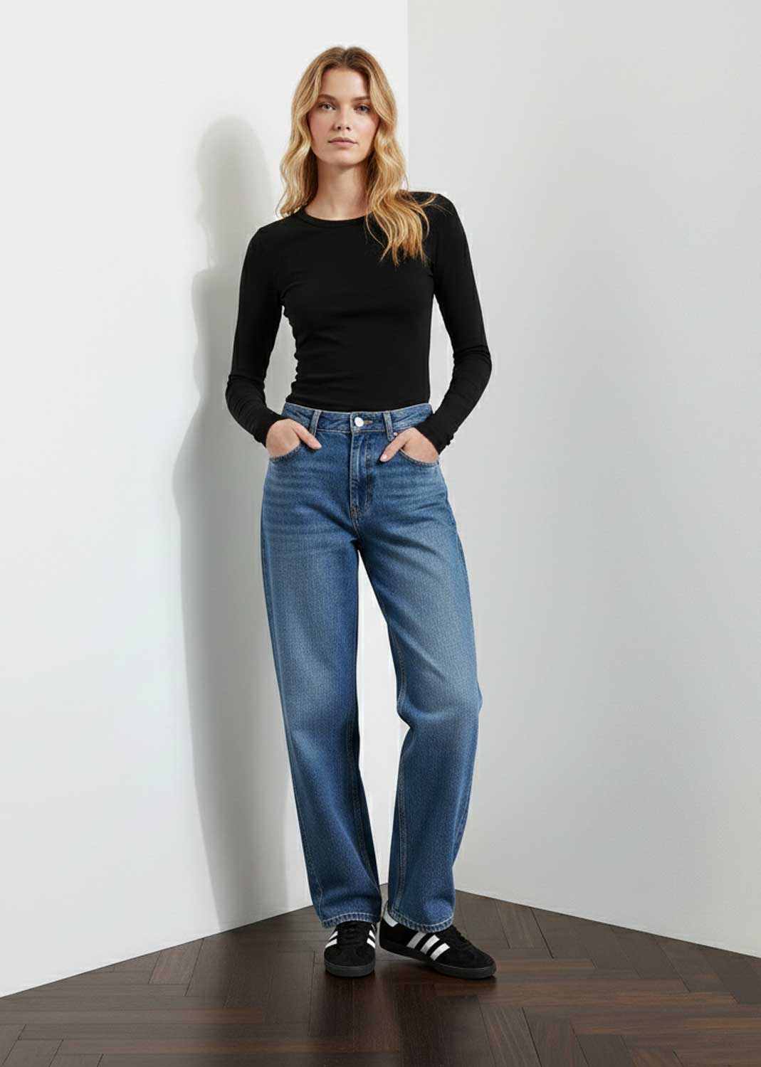 Lora Base Layer Top Black