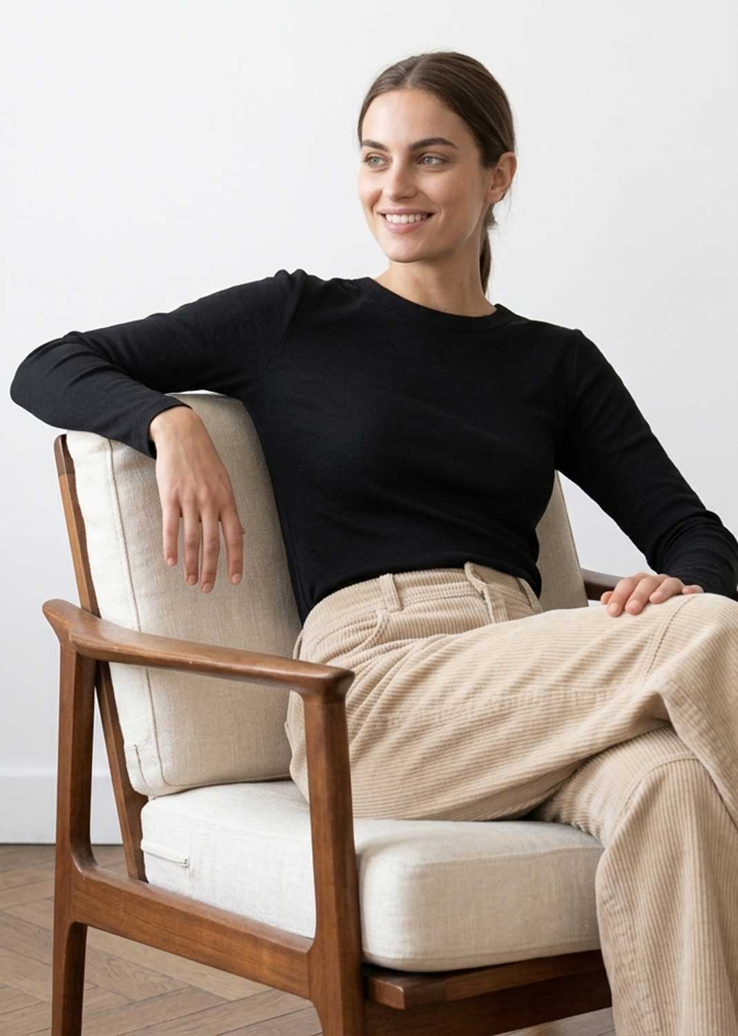 Lora Black Base Layer Top