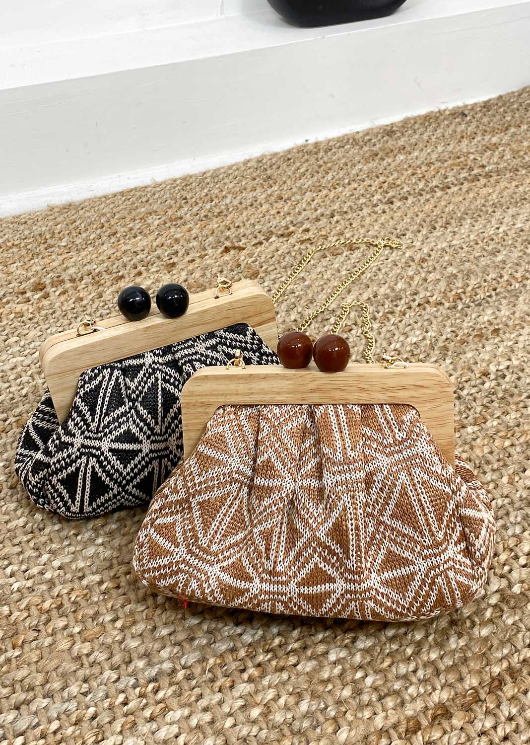 Soller Clutch Bag in Tan
