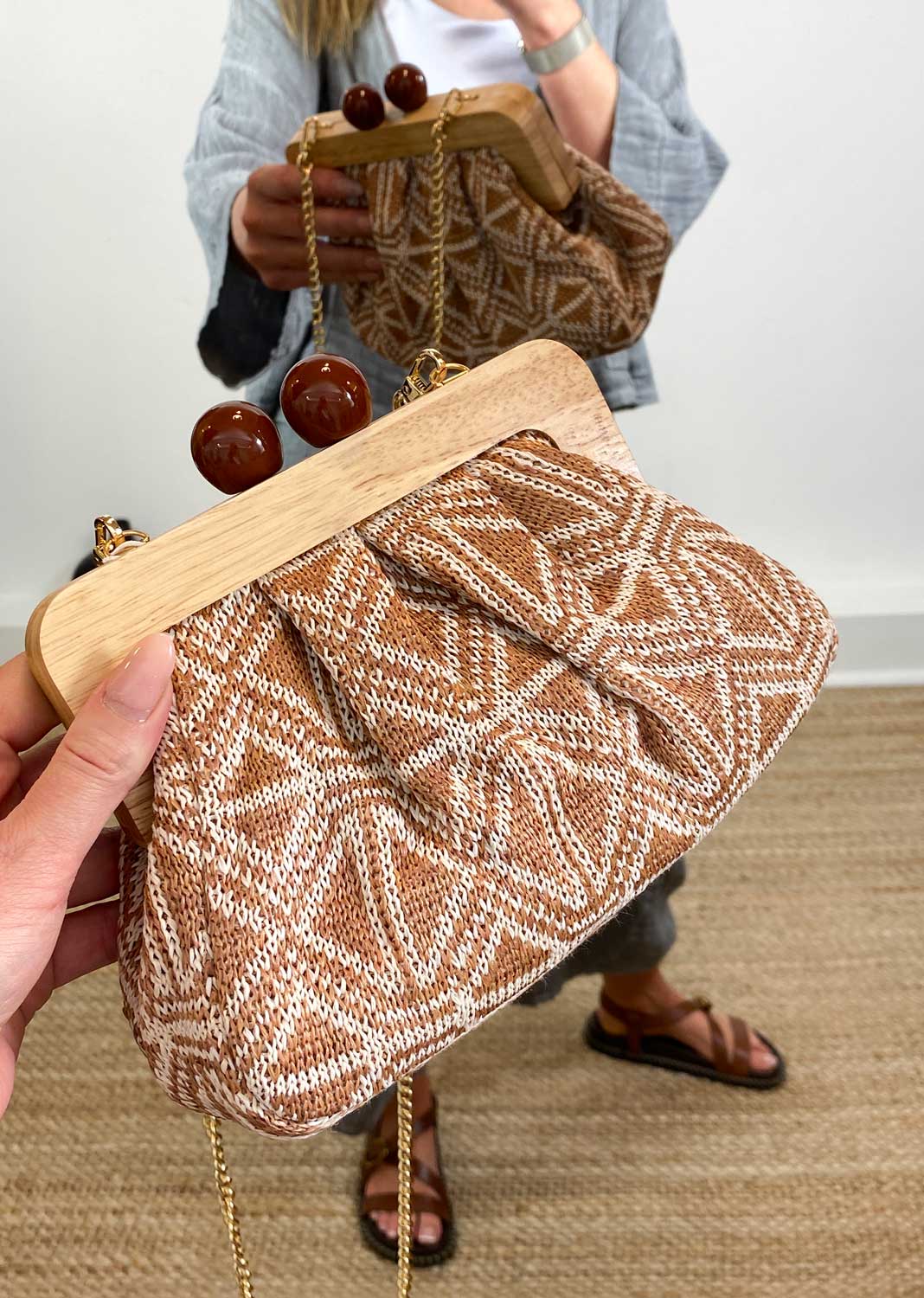 Soller Clutch Bag in Tan