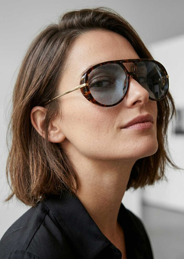 aviator sunglasses tinted lense 