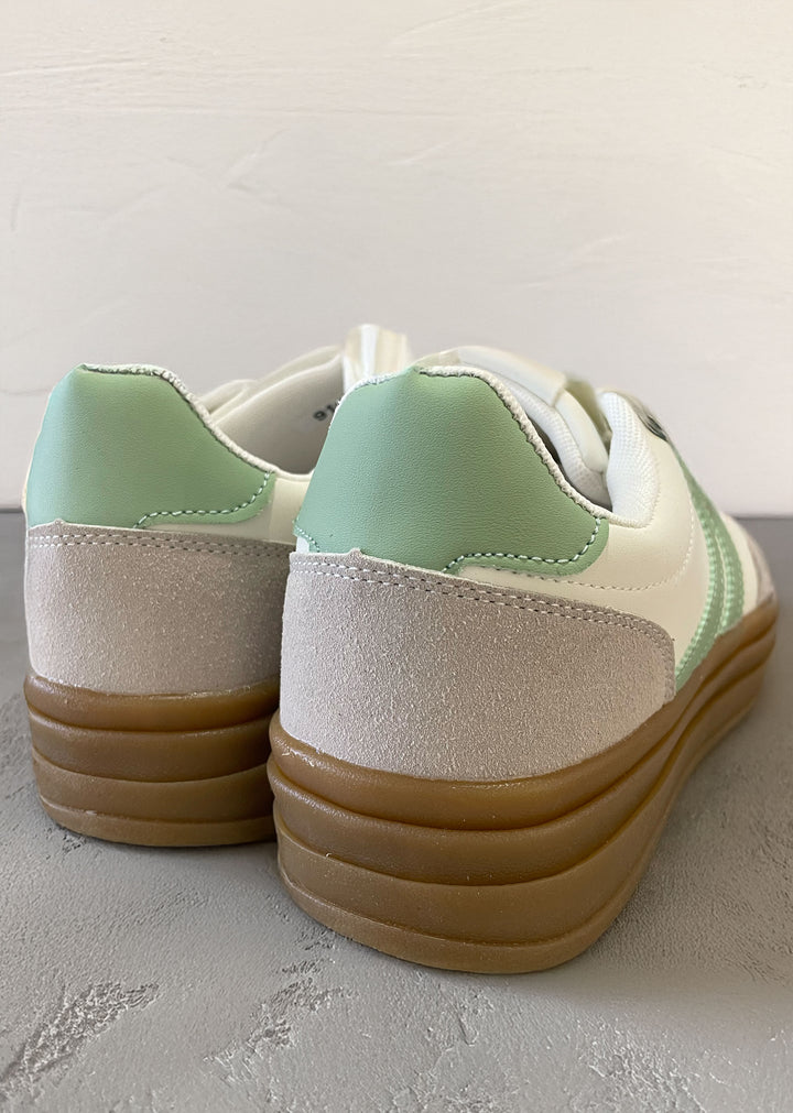Atlas Contrast Trainers  Sage