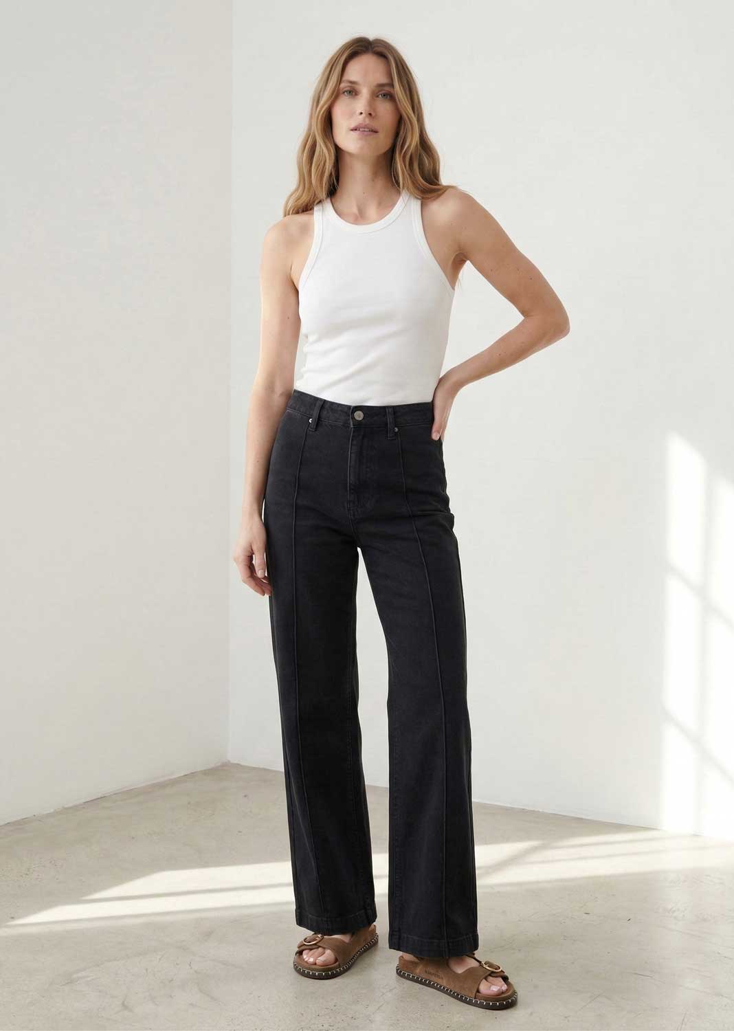 Dara Wide Leg Pintuck Jeans Black