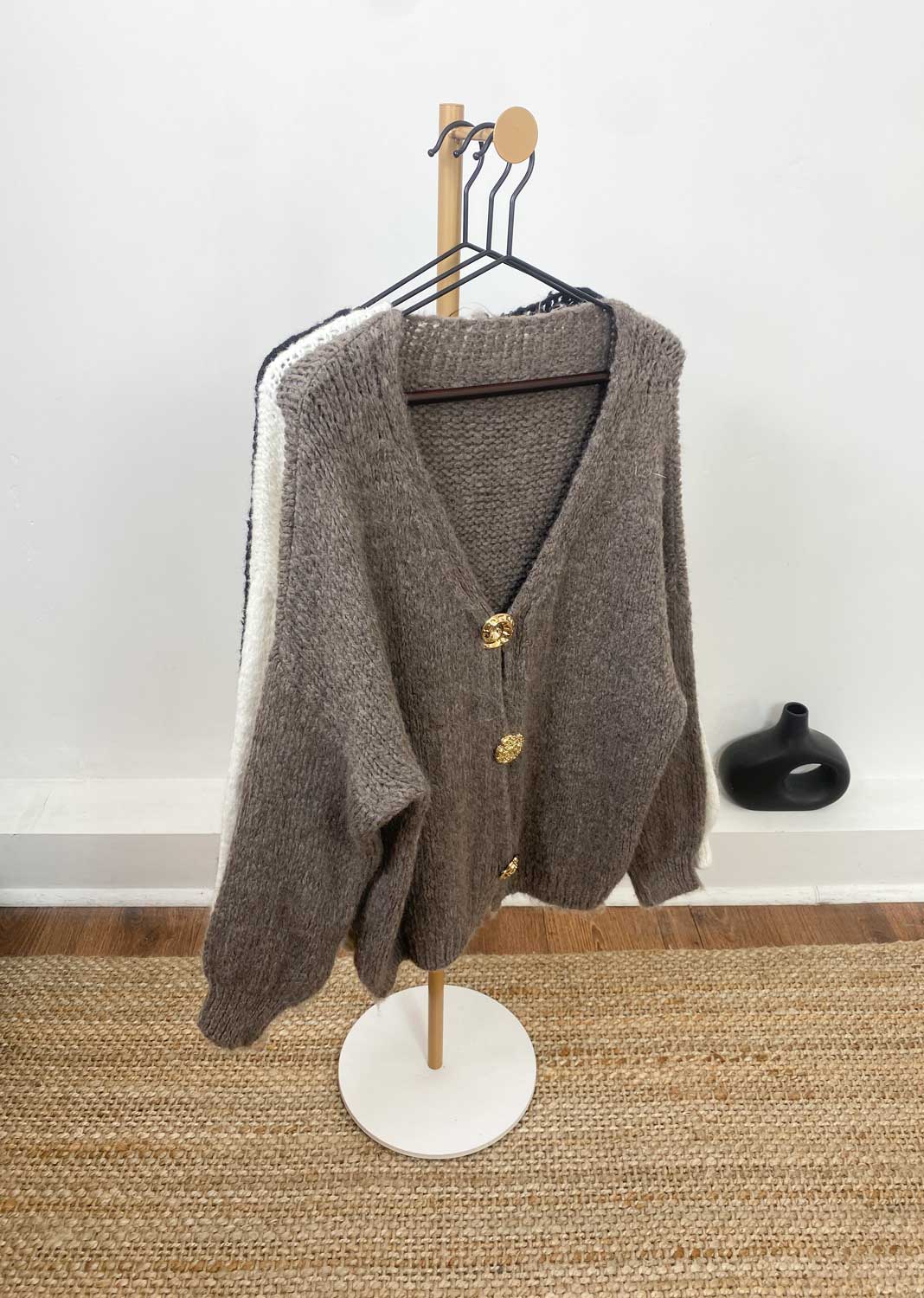 Elsa Brooch Cardigan in Mushroom