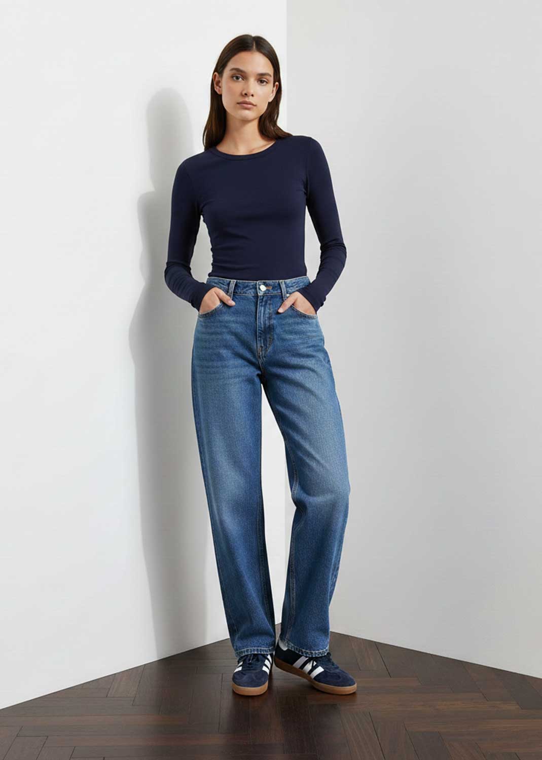 Lora Base Layer Top Navy