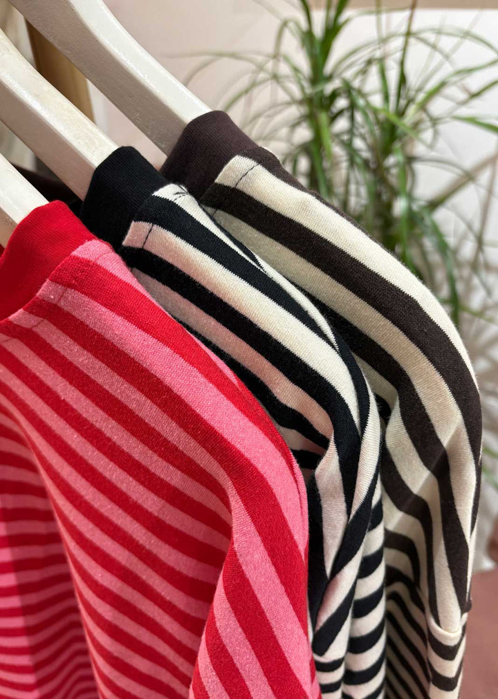 Spencer Stripe Relaxed T-shirt Black