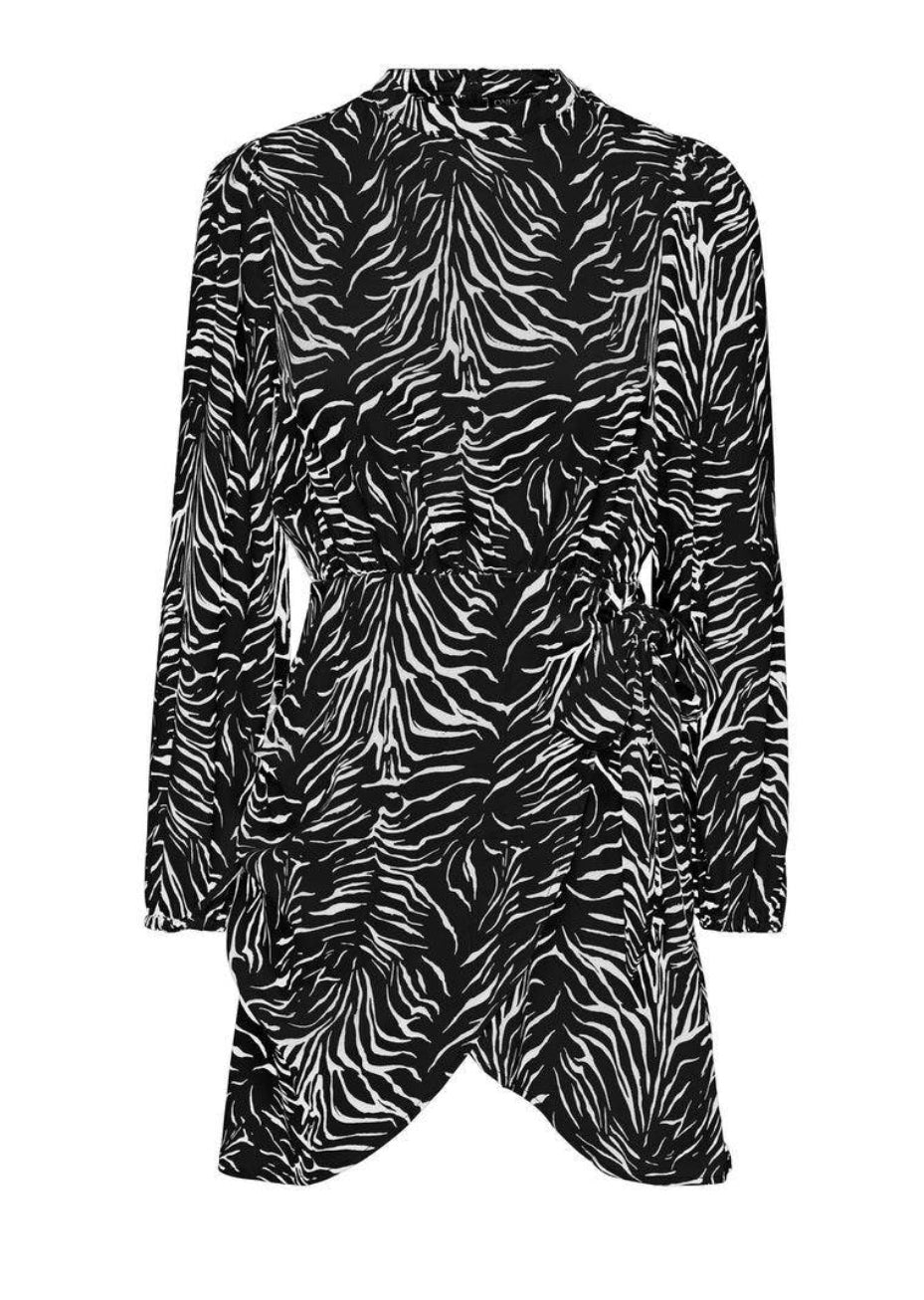 Maeve Dress by Vero Moda